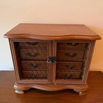 Wooden Jewelry Box 