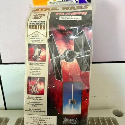 Sealed Estes Star Wars 15th Anniversary Commemorative Series TIE Fighter flying model rocket kit