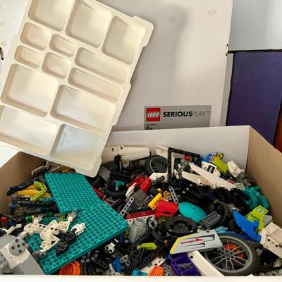 LEGO SERIOUS PLAY set