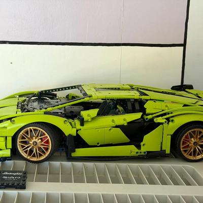 LEGO Technic Lamborghini Sián FKP 37 model car