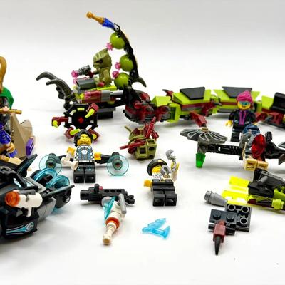 LEGO Figurines & More Lot