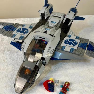 Marvel Avengers 6869 LEGO Super Heroes Quinjet Aerial Battle