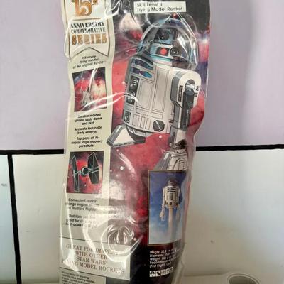 Sealed Estes Star Wars 15th Anniversary Series R2-D2 Flying Model Rocket ki