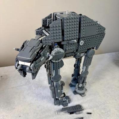LEGO Star Wars First Order Heavy Assault Walker 75189