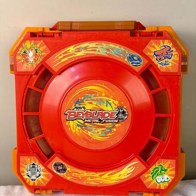 Beyblade Metal Fusion Mobile Beystadium