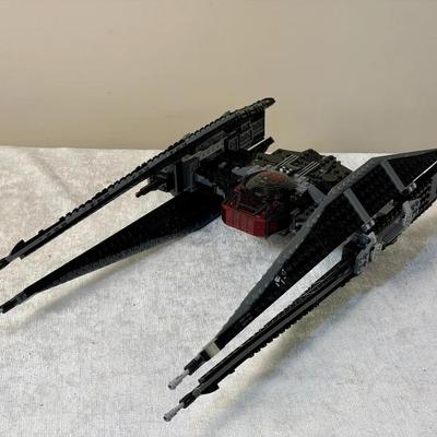 LEGO Star Wars Kylo Ren's TIE Fighter