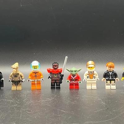 (10) LEGO Figures ft. Astronaut, Star Wars, Ninjago & Harry Potter