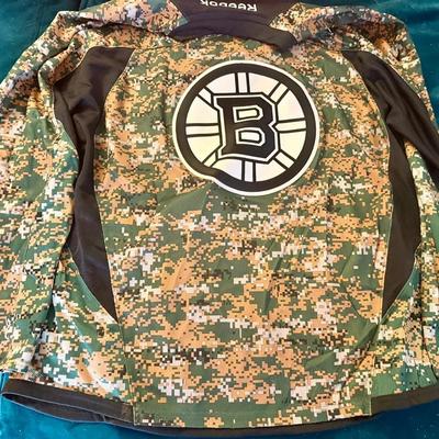 XL Reebok Boston Bruins NHL Edge digital camouflage practice jersey
