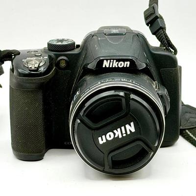 Nikon COOLPIX P520 Digital Camera