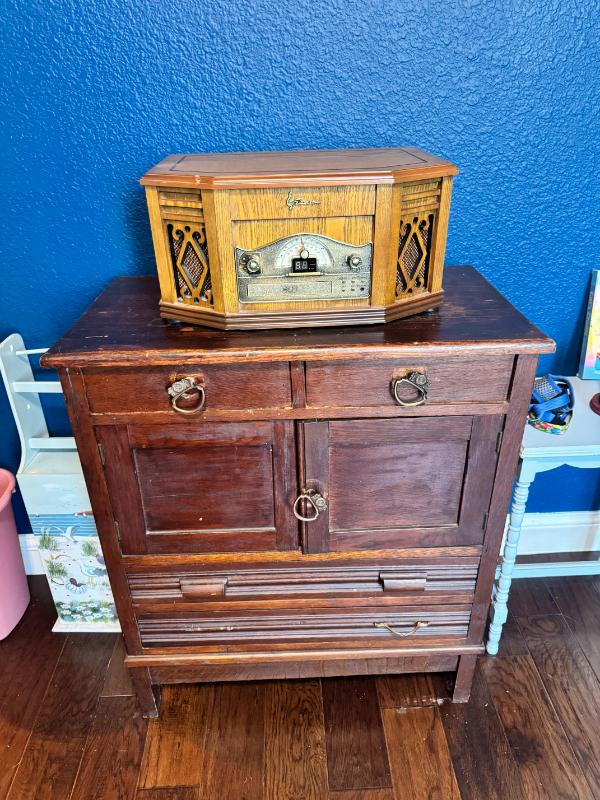 Sale Photo Thumbnail #9