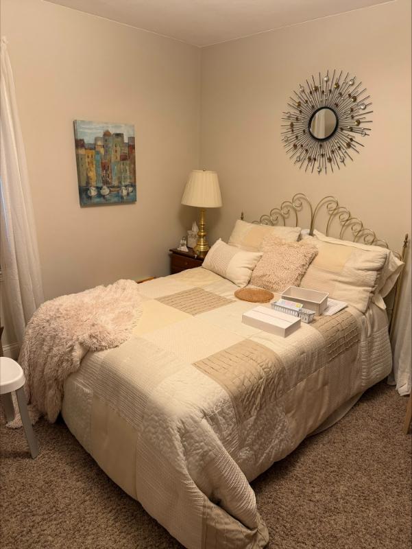 Sale Photo Thumbnail #29