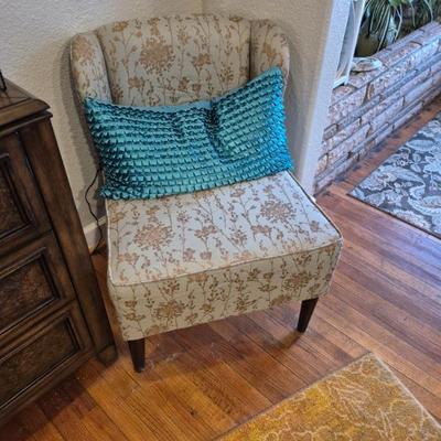 Sale Photo Thumbnail #105