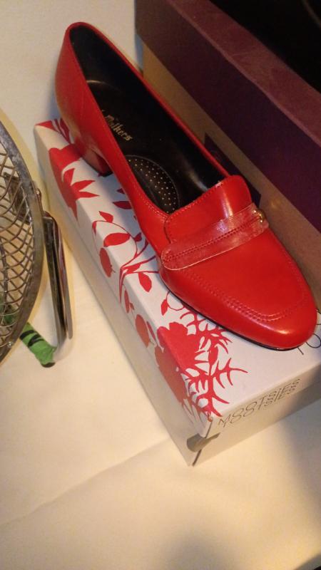 Sale Photo Thumbnail #545