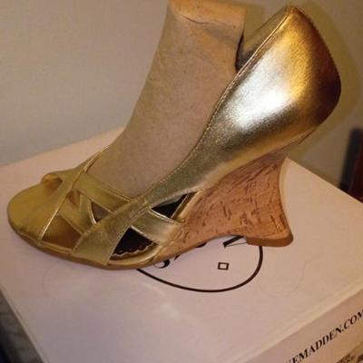 Sale Photo Thumbnail #534