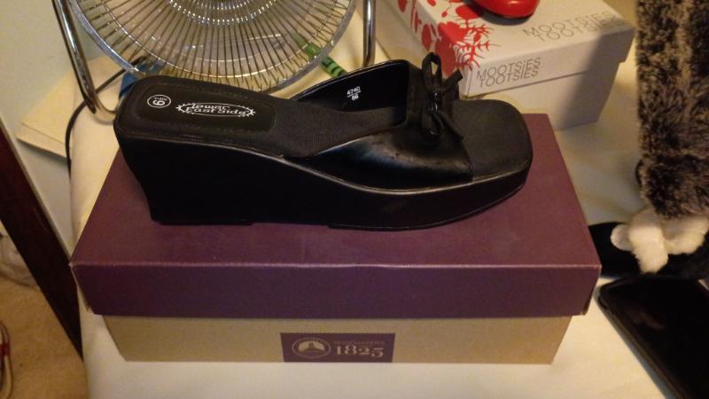 Sale Photo Thumbnail #546