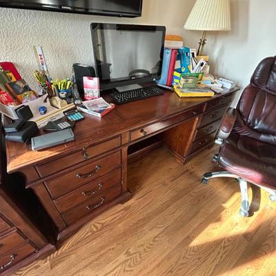 Sale Photo Thumbnail #541