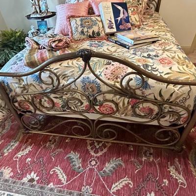 Sale Photo Thumbnail #143