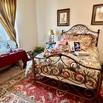 Sale Photo Thumbnail #142