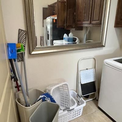 Sale Photo Thumbnail #572