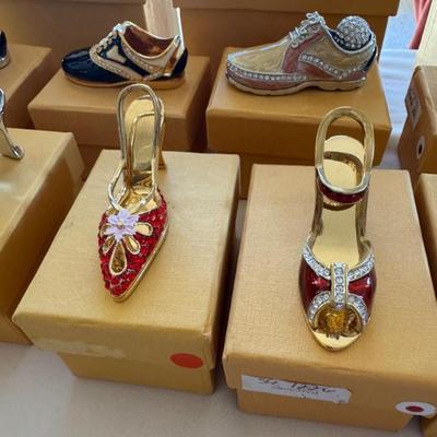 Sale Photo Thumbnail #200