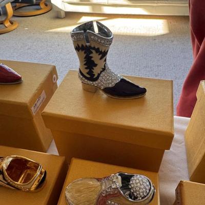 Sale Photo Thumbnail #199