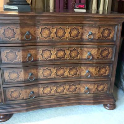Hooker Furniture, Charleston 4-Drawer Bachelor’s Chest Dresser (1st)