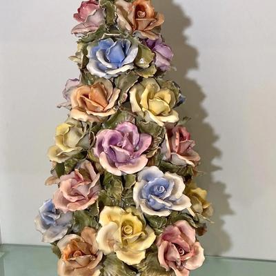 Capodimonte-style 10” Metal Porcelain Roses Topiary 