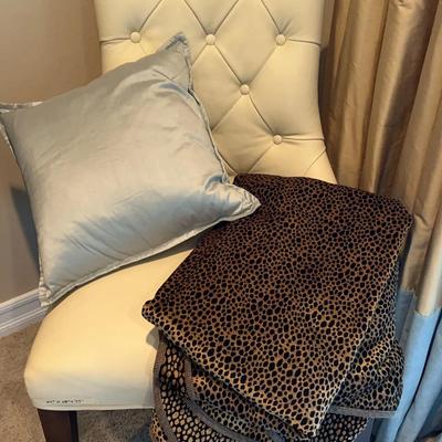 Faux Leather Ivory Tufted Chair with Nailheads and Throw