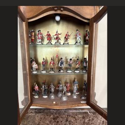 Sale Photo Thumbnail #100