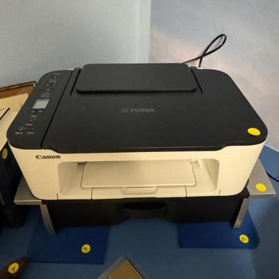 Sale Photo Thumbnail #306