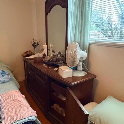 Sale Photo Thumbnail #33