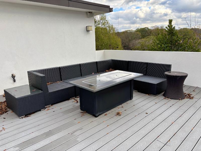 Sale Photo Thumbnail #154