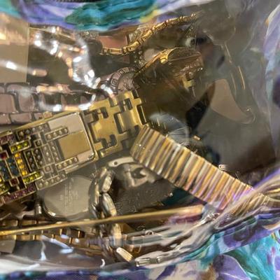 Sale Photo Thumbnail #205