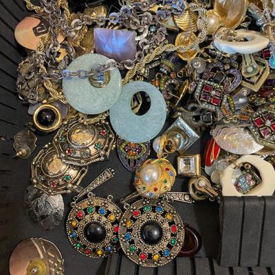 Sale Photo Thumbnail #216