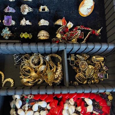 Sale Photo Thumbnail #201