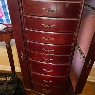 Sale Photo Thumbnail #130