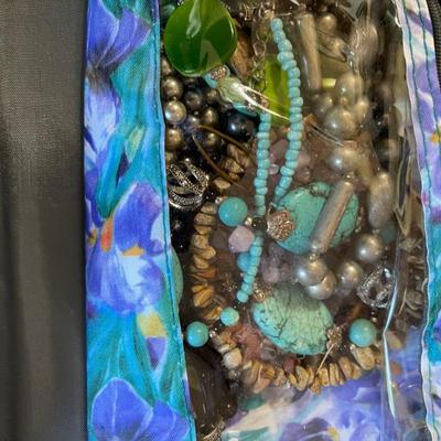 Sale Photo Thumbnail #208