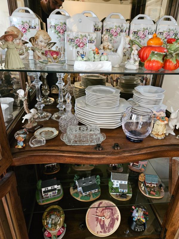 Sale Photo Thumbnail #16