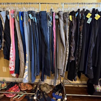 Sale Photo Thumbnail #137