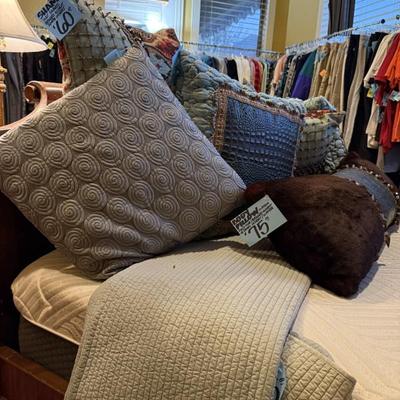 Sale Photo Thumbnail #157