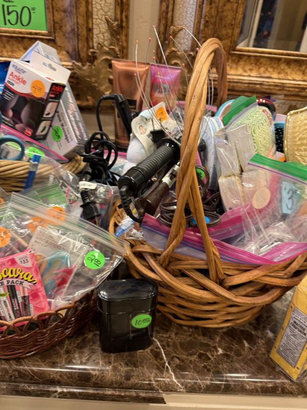 Sale Photo Thumbnail #190