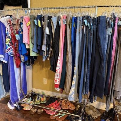 Sale Photo Thumbnail #138