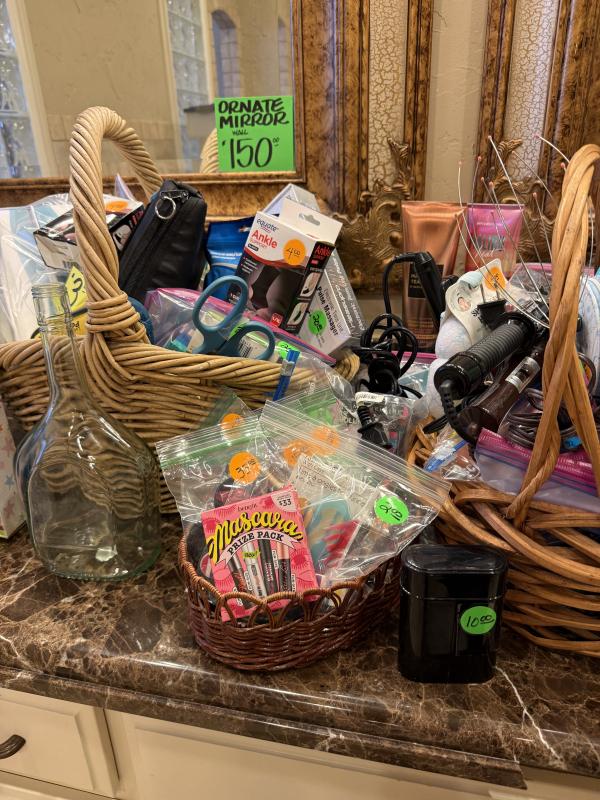 Sale Photo Thumbnail #189