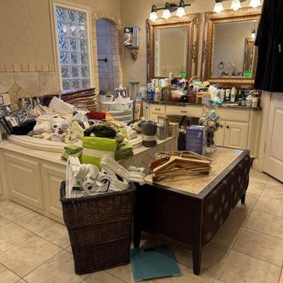 Sale Photo Thumbnail #170