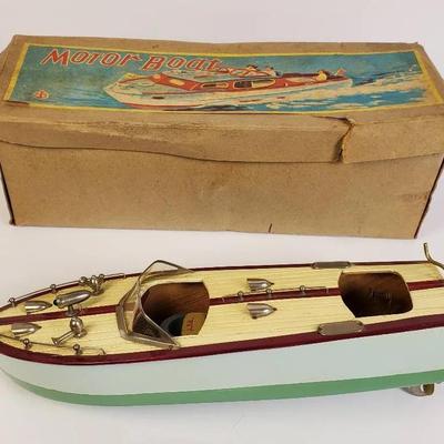 Vintage Battery Op Motor Boat Made In Japan With Box