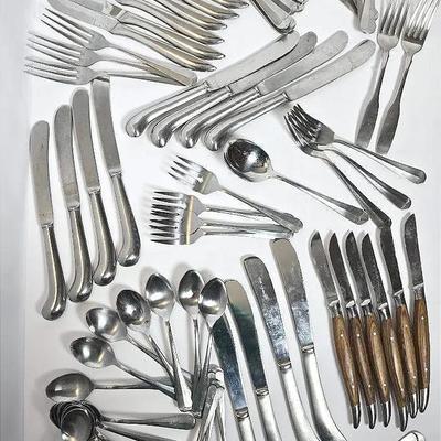 Oxford Hall “Sagamore” & Pfalzgraff “Simplicity” Stainless Steel Utensils, Plus Vintage Steak Knives