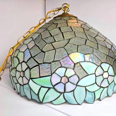Tiffany Style Stained Glass Light Fixture With Irridescent Glass 