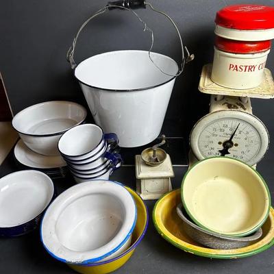 Vintage Enameled Metal Plates & Bowls, Kitchen Scale, Grinder, Pastey Cutters & Moref