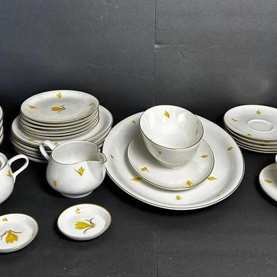 Easterling “Golden Crocus” Dinnerware