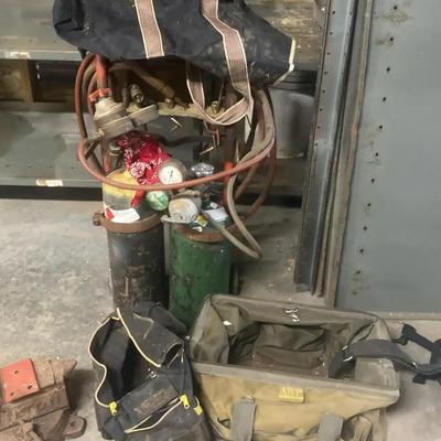 Oxygen & Acetylene Cutting Torch Tanks with Hoses, Regulators & Bags